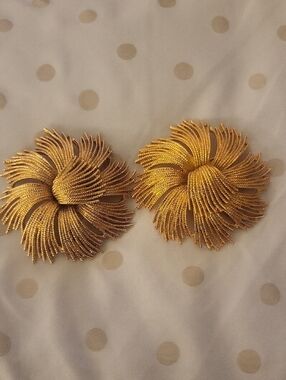 Monet Gold Floral Swirl Brooch Pair